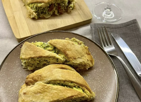 “Mangiare con gli Occhi”: In Cucina con Tina Radicchio – Strudel zucchine ricotta e speck