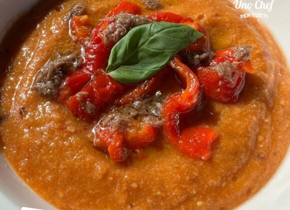 “Mangiare con gli Occhi”: In Cucina con Ilaria Bertinelli – Gazpacho di pomodori gialli, peperone e alici senza glutine
