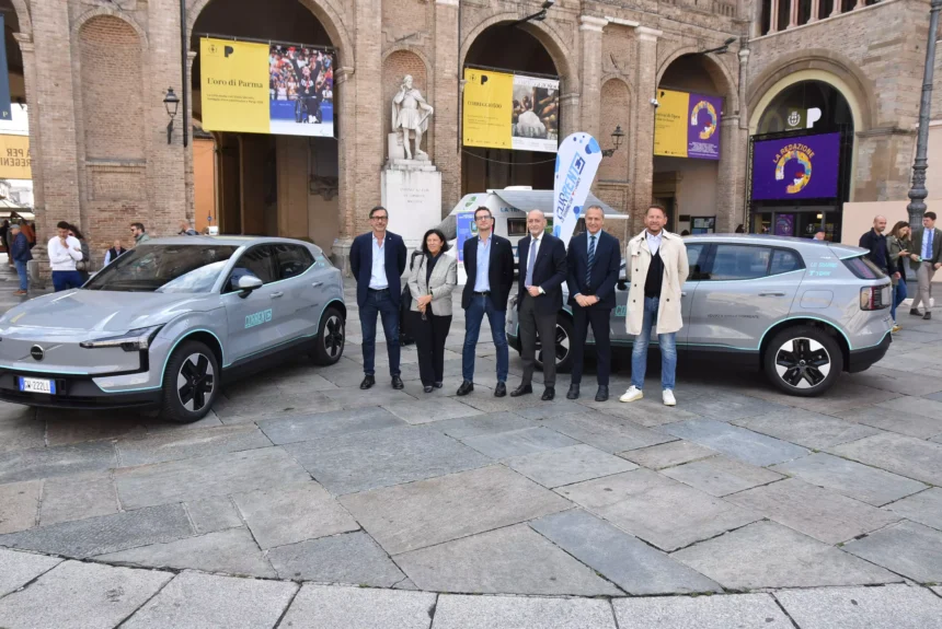 Parma fa un salto nel futuro: arriva il car sharing elettrico a flusso libero