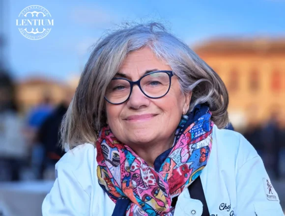 Rina Poletti: Oggi vi presentiamo un’Ambasciatrice della gastronomia Italiana e collaboratrice di Lentium